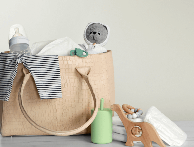 Anne Bebek Çantası İçine Neler Konulmalı?
